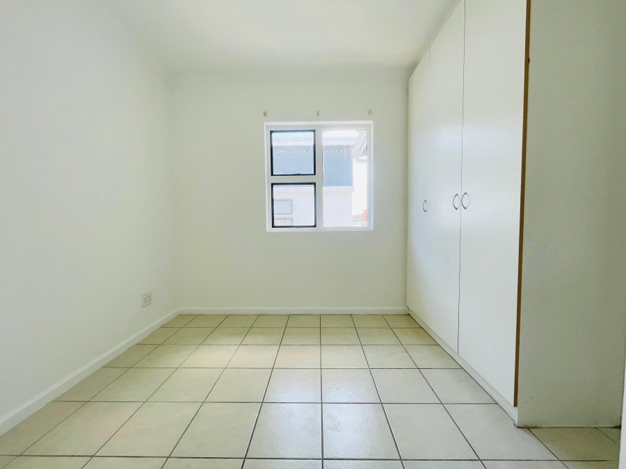 1 Bedroom Property for Sale in Maitland Western Cape
